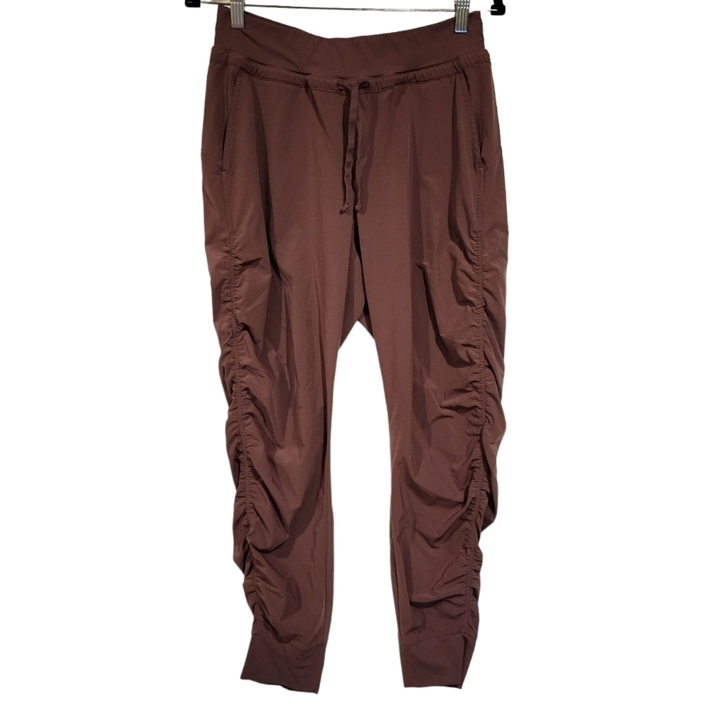 Athleta Attitude Pant Volcanic Violet Stretch Lightweight Wicking Workout Pant 4 - Picture 2 of 10